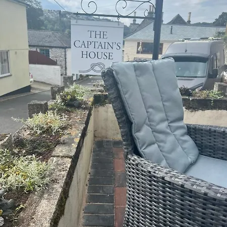 The Captain's House Bed & Breakfast Looe